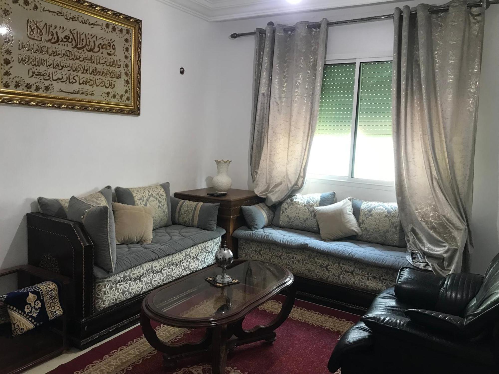 Appartement Familial Proche Aeroport Bab Andalous Tanger Exteriör bild